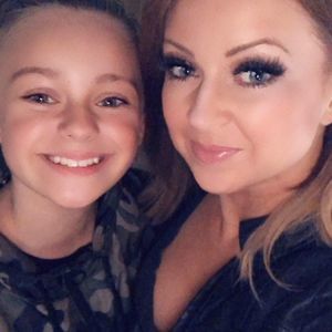 Meet your Posher, Crystal